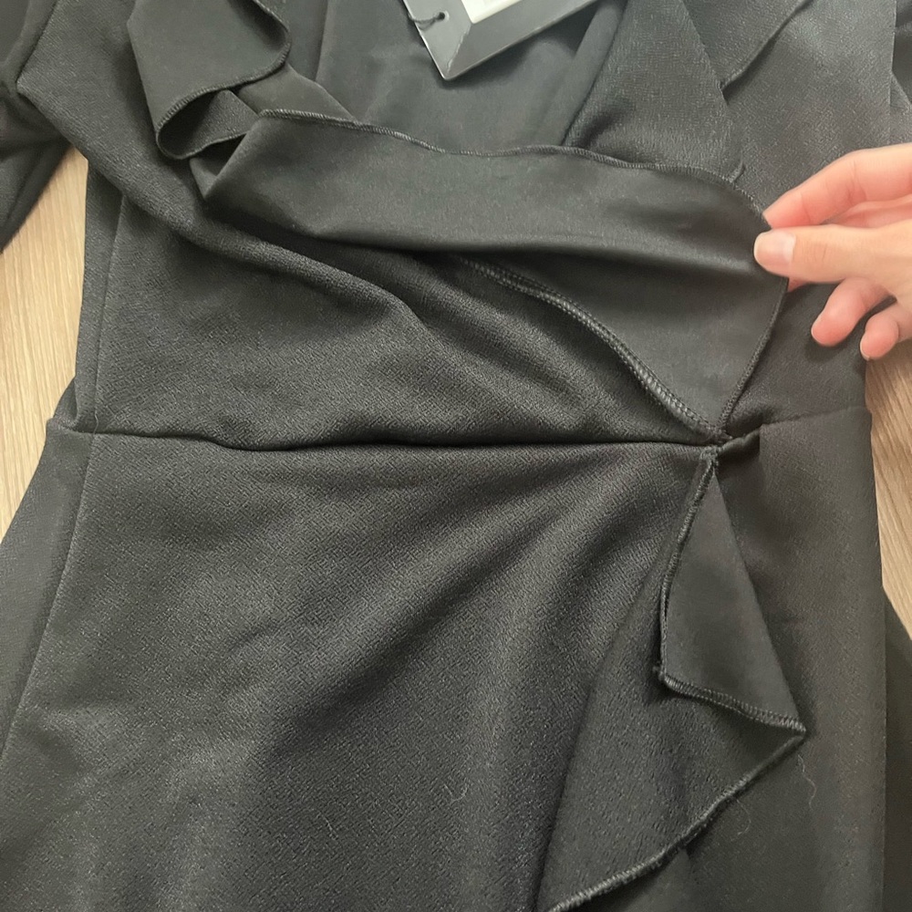 PrettyLittleThing Black Ruffle Mini Dress - Picture 4 of 6